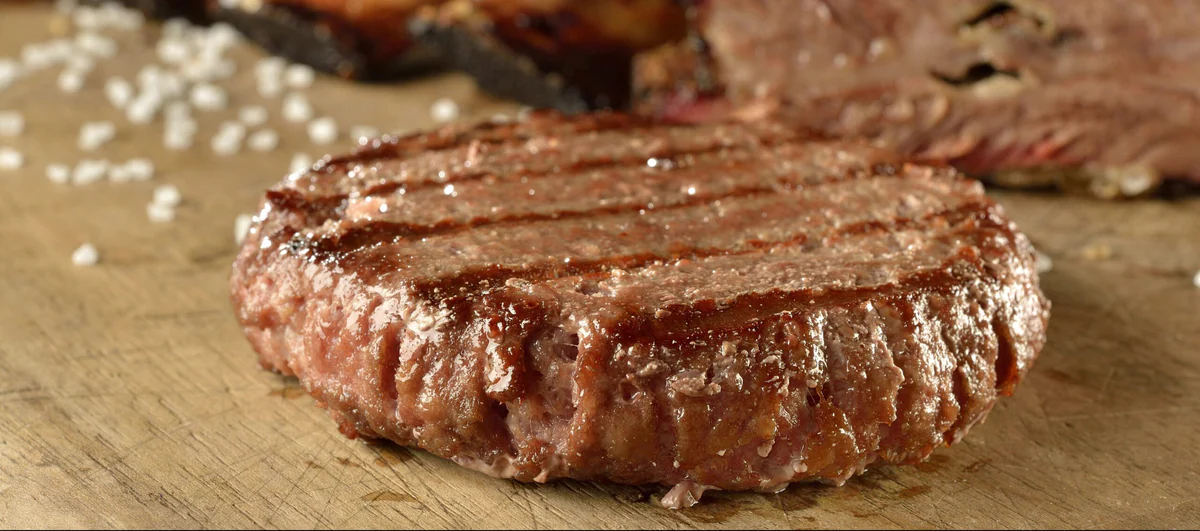 Hambúrguer Angus da VPJ Alimentos faz sucesso nos terminais em SP
