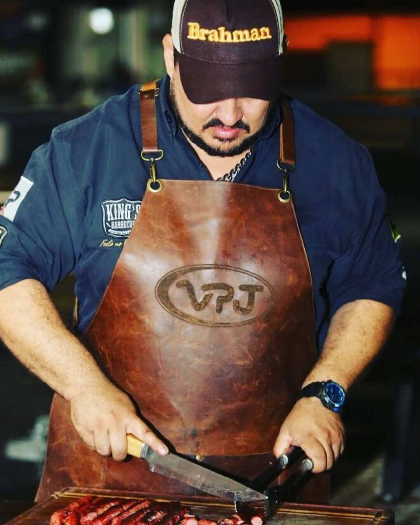 Chef Rodrigo Casale ensina a preparar dois cortes deliciosos: Short Rib e Prime Rib Angus VPJ