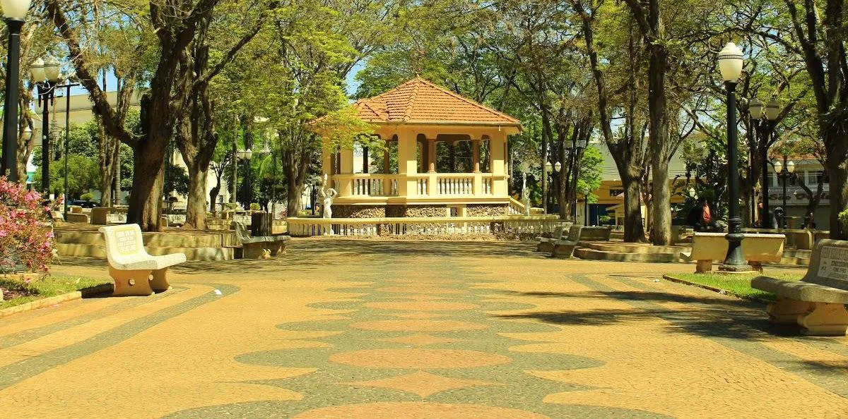 Desde 2004 em Pirassununga, VPJ Alimentos parabeniza cidade pelos 196 anos