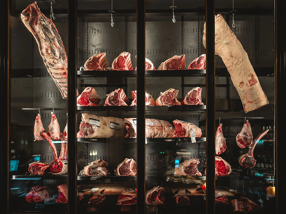 Venha entender a diferença da maturação Wet Age vs Dry Aged