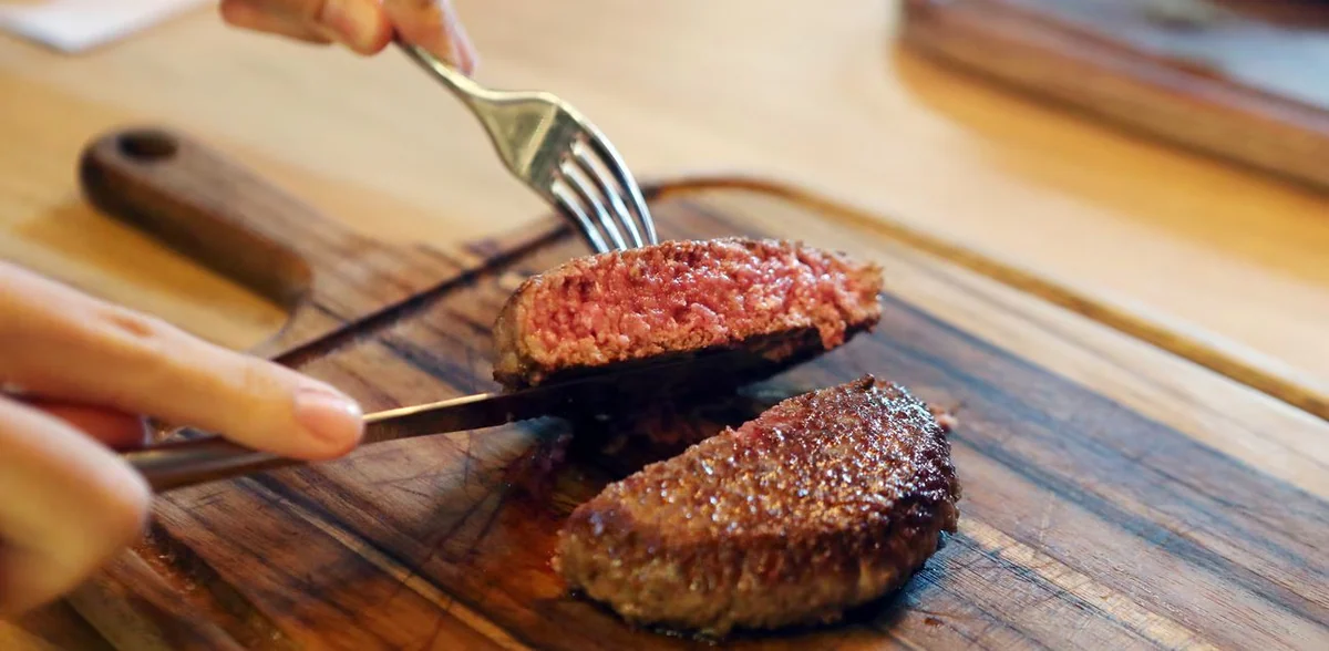 Qual é o melhor hambúrguer de carne 100% bovina do mercado?