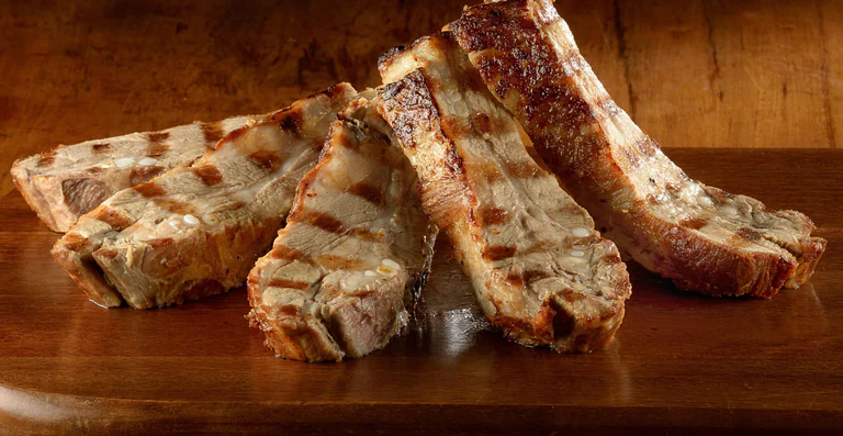 O consumo de carne suína deve superar o consumo de carne de boi, aponta pesquisa