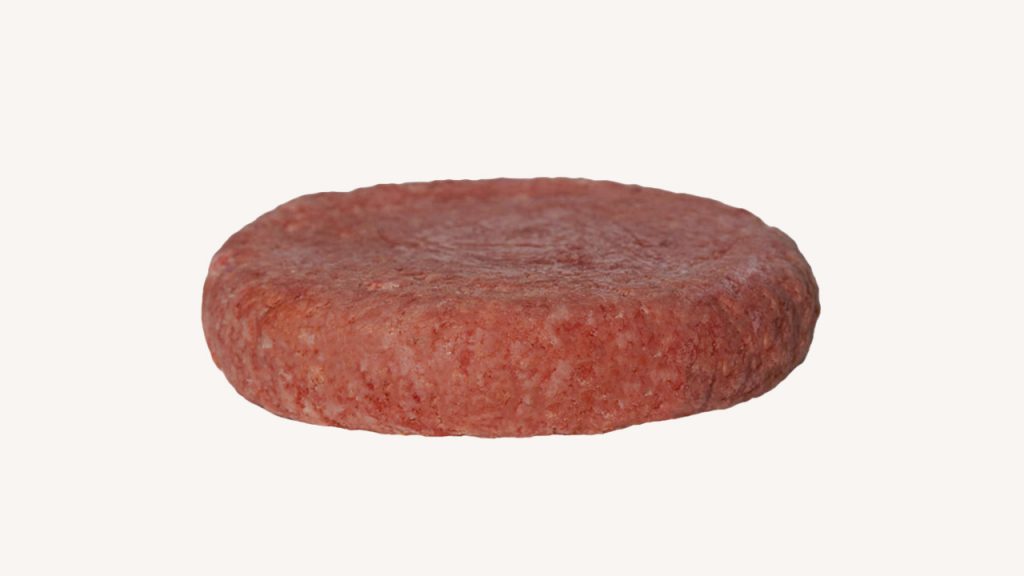 687